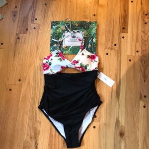 Cupshe One piece, Size Large